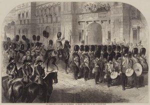 Az őrök diadalmas belépése a Metropoliszba, a gránátosok elhaladnak a királynő előtt a Buckingham-palotában